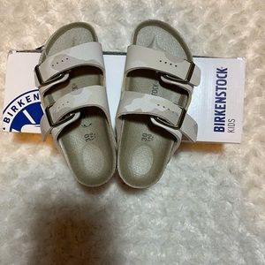 Birkenstock Children's Arizona Desert Soil Camo Sand 30 N.